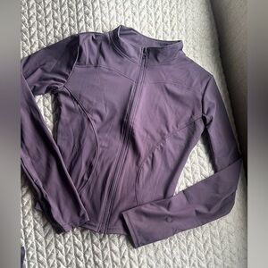 Purple top & leggings Set
Size M